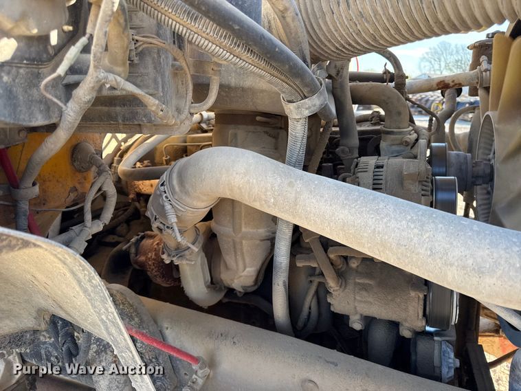 image for item EV7693 1997 Ford F800 dump truck