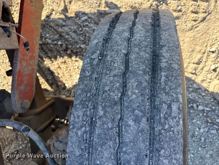 image for item EV7693 1997 Ford F800 dump truck