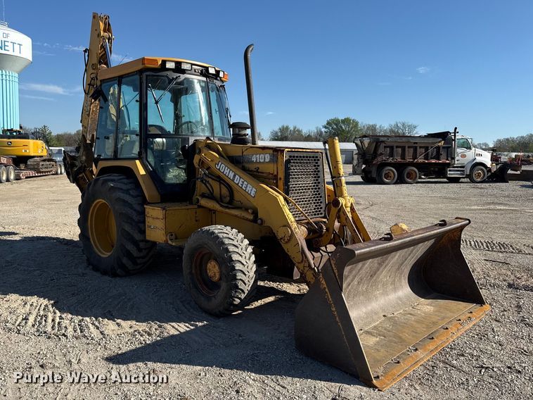 image for item EV7694 1996 John Deere 410D backhoe