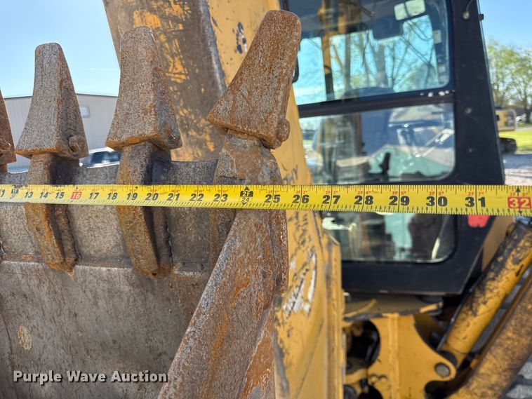 image for item EV7694 1996 John Deere 410D backhoe