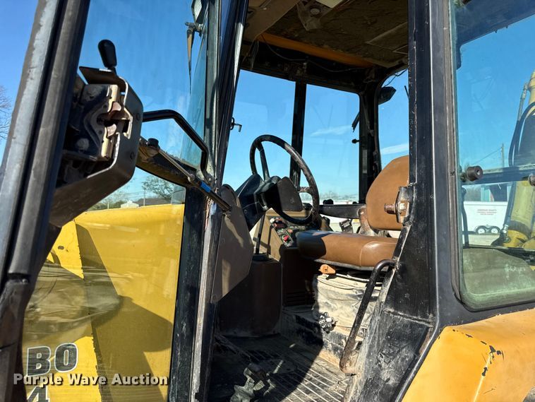 image for item EV7694 1996 John Deere 410D backhoe