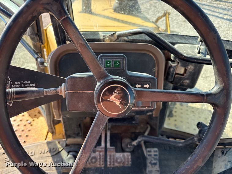 image for item EV7694 1996 John Deere 410D backhoe