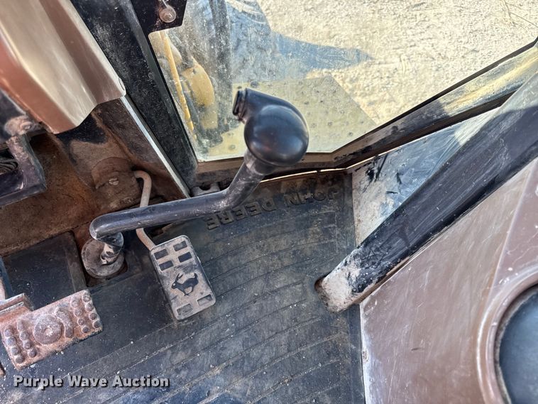 image for item EV7694 1996 John Deere 410D backhoe