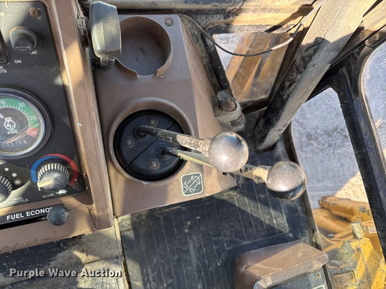 image for item EV7694 1996 John Deere 410D backhoe