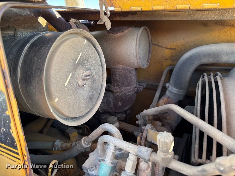 image for item EV7694 1996 John Deere 410D backhoe