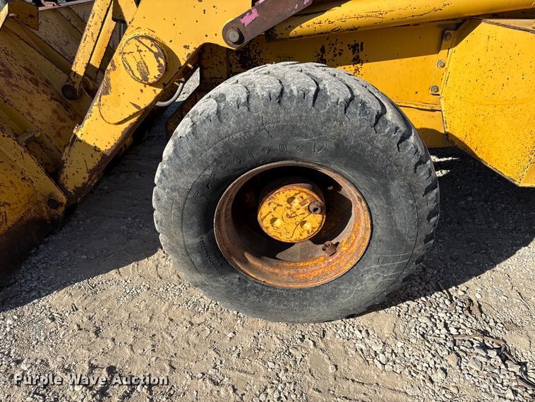 image for item EV7694 1996 John Deere 410D backhoe