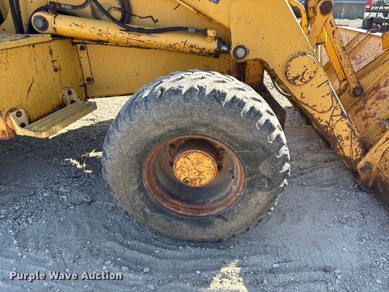 image for item EV7694 1996 John Deere 410D backhoe