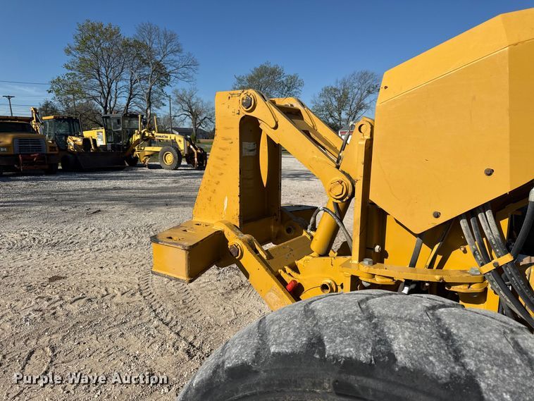 image for item EV7696 2013 Caterpillar 12M2 motor grader