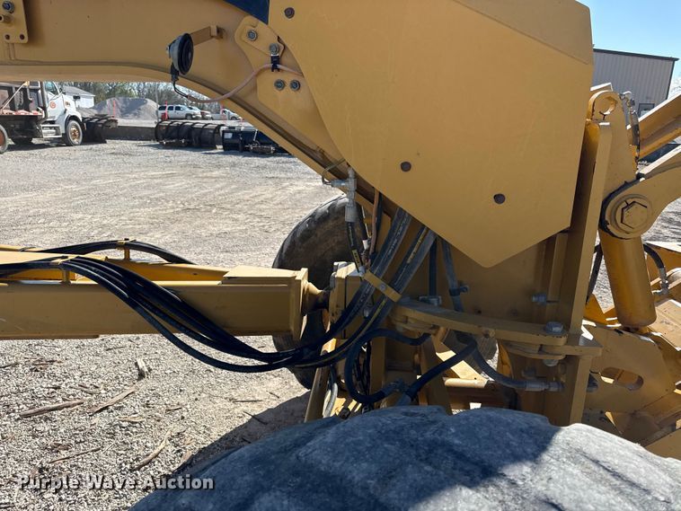 image for item EV7696 2013 Caterpillar 12M2 motor grader