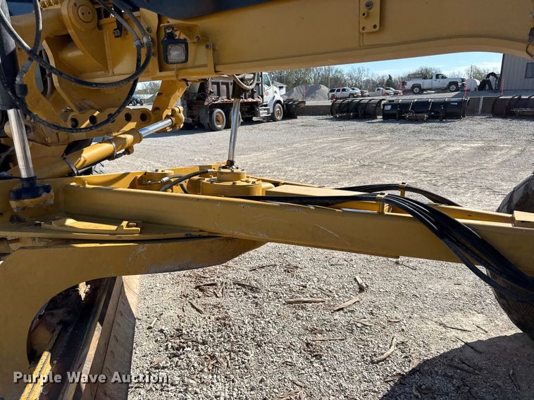 image for item EV7696 2013 Caterpillar 12M2 motor grader