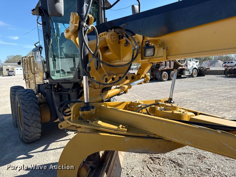 image for item EV7696 2013 Caterpillar 12M2 motor grader