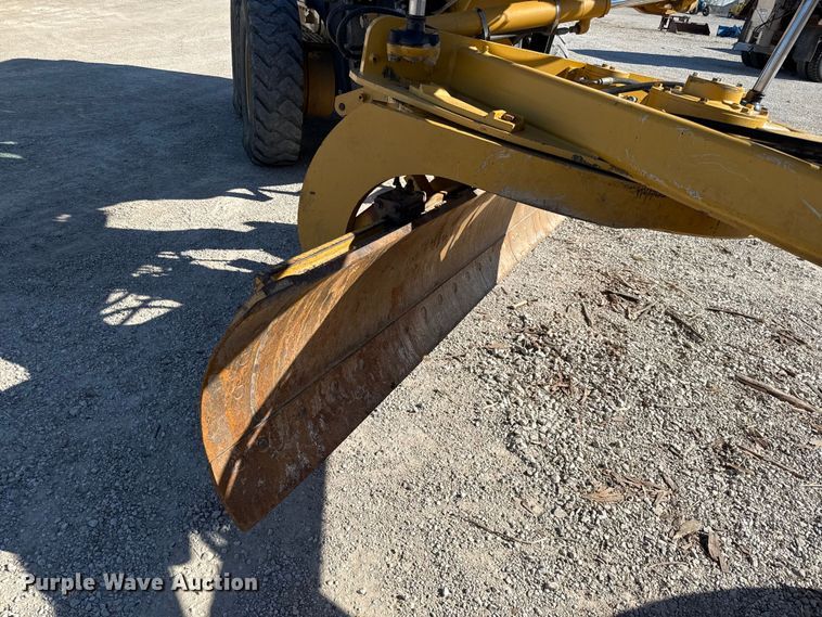 image for item EV7696 2013 Caterpillar 12M2 motor grader