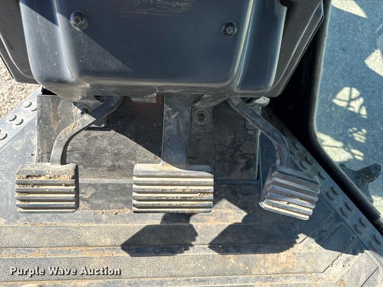 image for item EV7696 2013 Caterpillar 12M2 motor grader