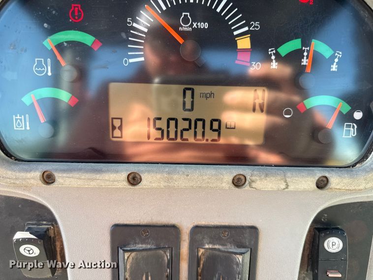 image for item EV7696 2013 Caterpillar 12M2 motor grader