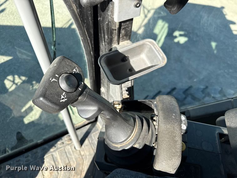 image for item EV7696 2013 Caterpillar 12M2 motor grader