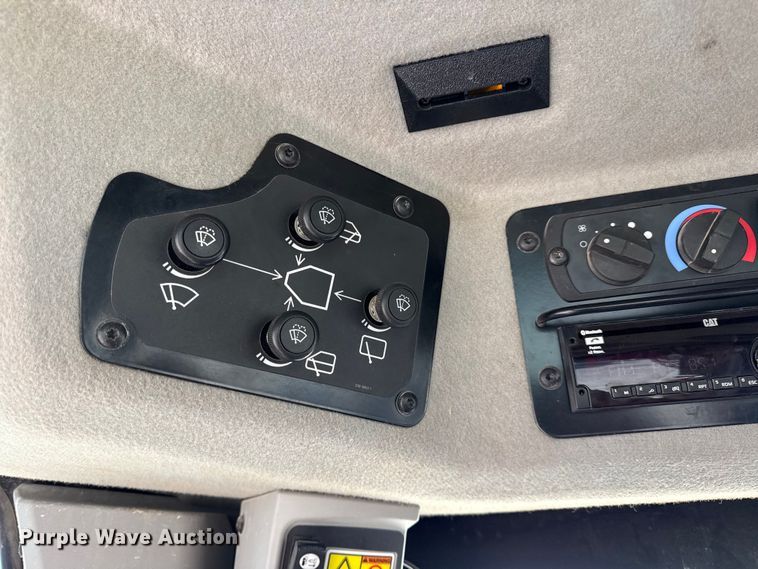 image for item EV7696 2013 Caterpillar 12M2 motor grader