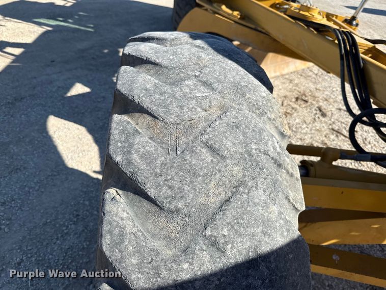 image for item EV7696 2013 Caterpillar 12M2 motor grader