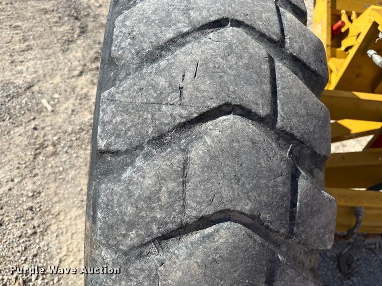 image for item EV7696 2013 Caterpillar 12M2 motor grader