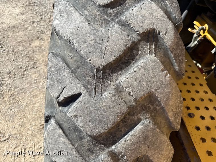 image for item EV7696 2013 Caterpillar 12M2 motor grader