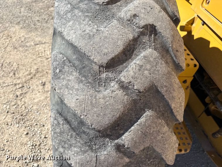 image for item EV7696 2013 Caterpillar 12M2 motor grader