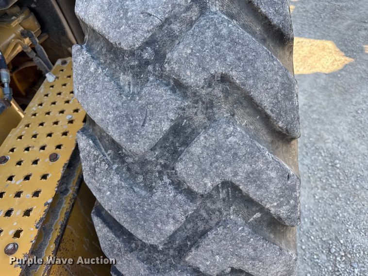 image for item EV7696 2013 Caterpillar 12M2 motor grader