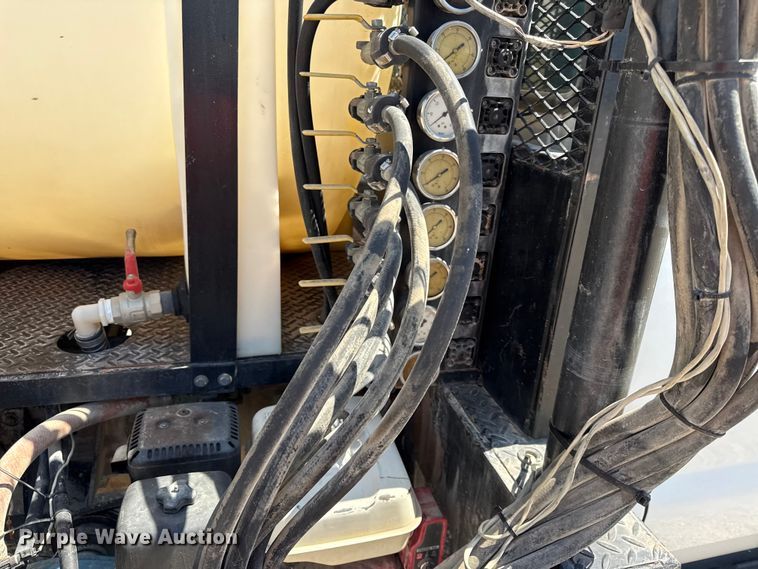 image for item EV7697 1999 Ford F550 flatbed truck