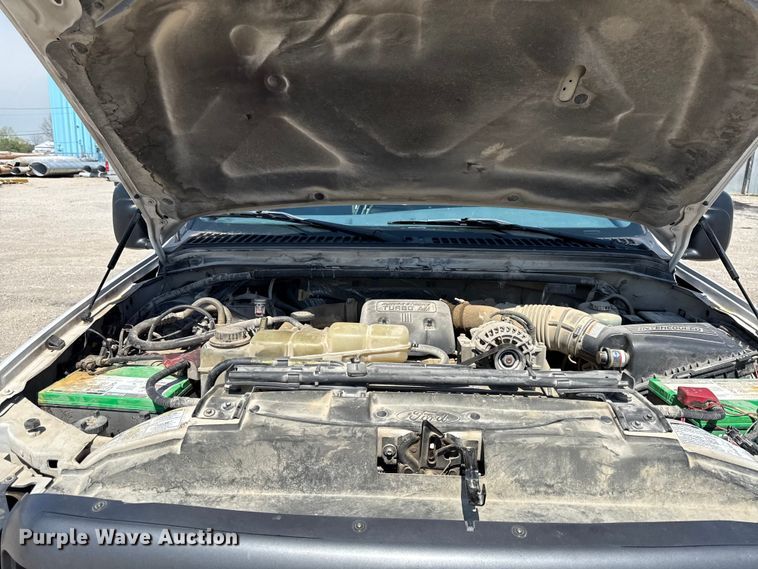 image for item EV7697 1999 Ford F550 flatbed truck