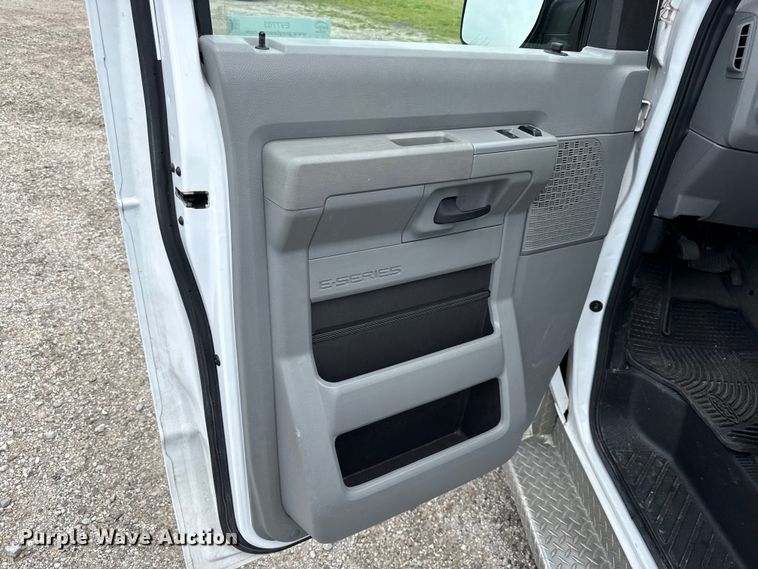 image for item EV7703 2014 Ford E150 Econoline van