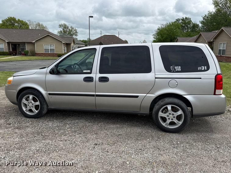 image for item EV7704 2008 Chevrolet Uplander LS van