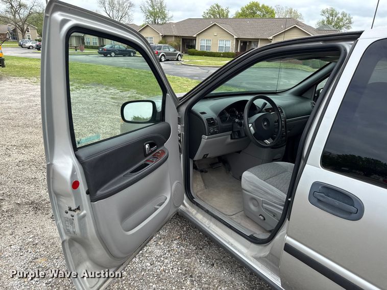 image for item EV7704 2008 Chevrolet Uplander LS van