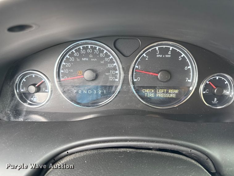 image for item EV7704 2008 Chevrolet Uplander LS van