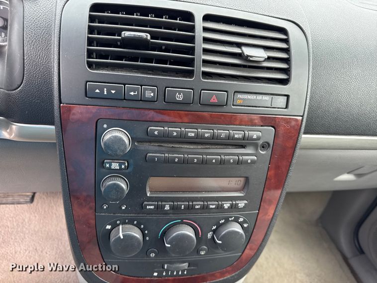 image for item EV7704 2008 Chevrolet Uplander LS van