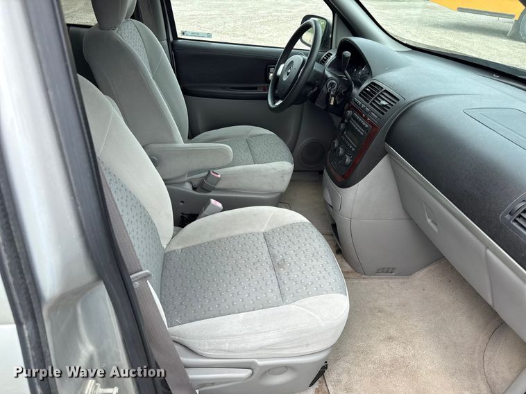 image for item EV7704 2008 Chevrolet Uplander LS van