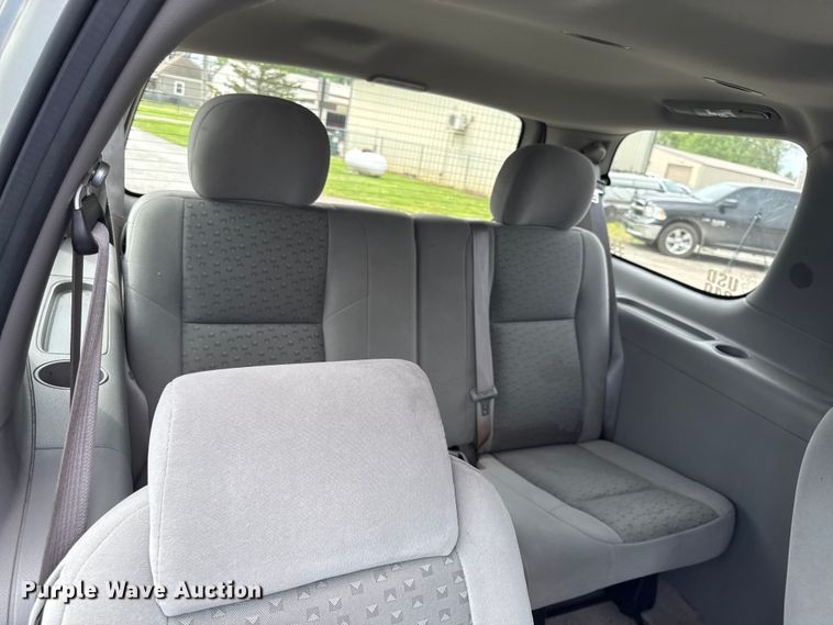 image for item EV7704 2008 Chevrolet Uplander LS van