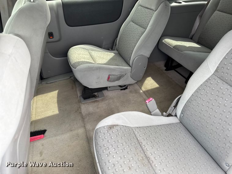 image for item EV7704 2008 Chevrolet Uplander LS van