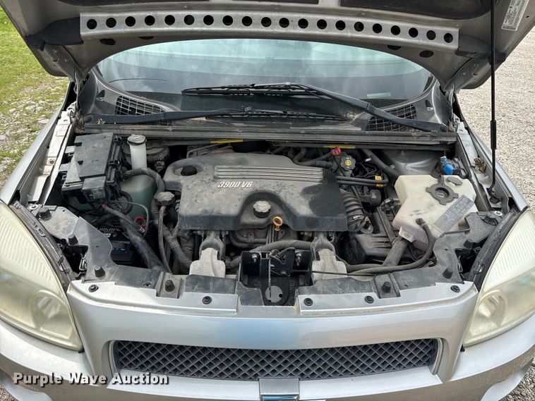 image for item EV7704 2008 Chevrolet Uplander LS van