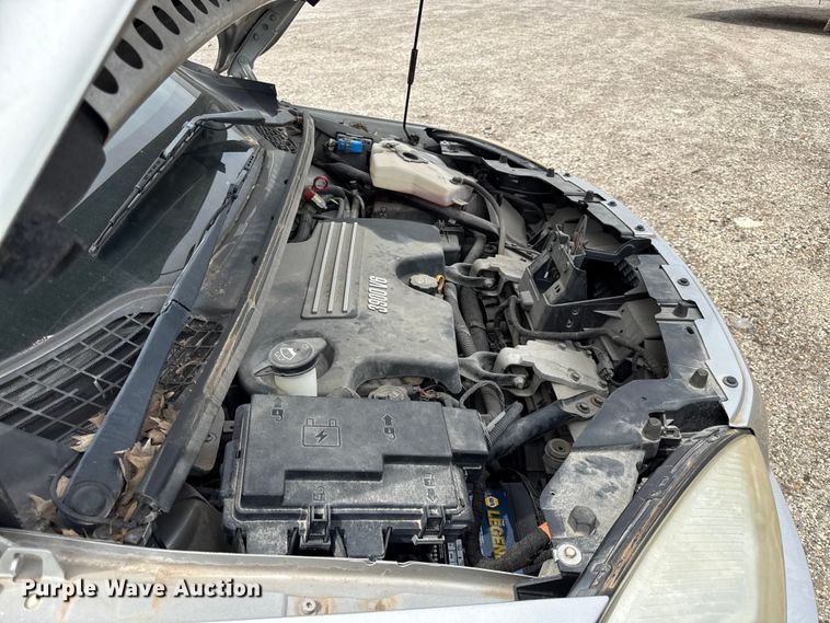 image for item EV7704 2008 Chevrolet Uplander LS van