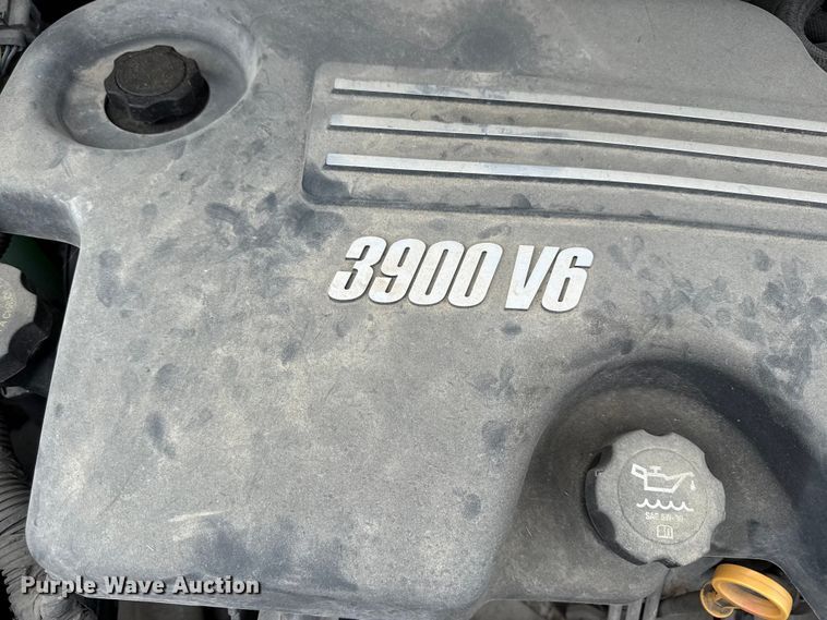 image for item EV7704 2008 Chevrolet Uplander LS van