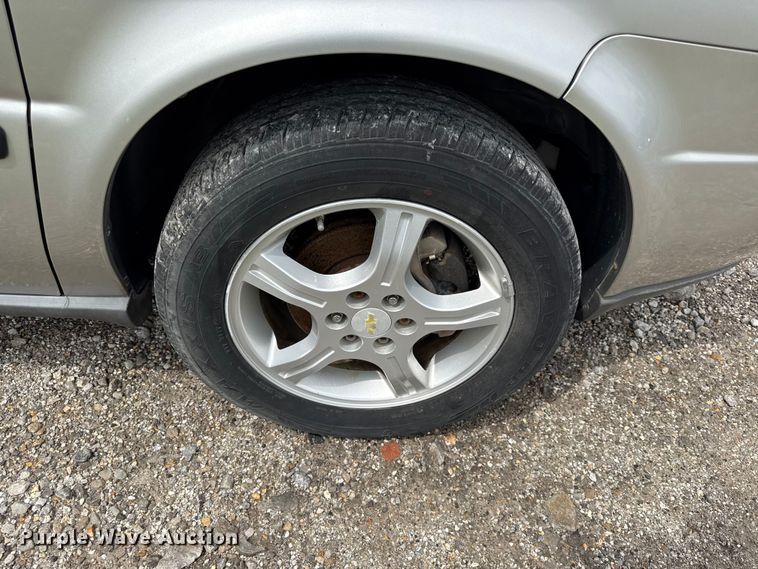 image for item EV7704 2008 Chevrolet Uplander LS van