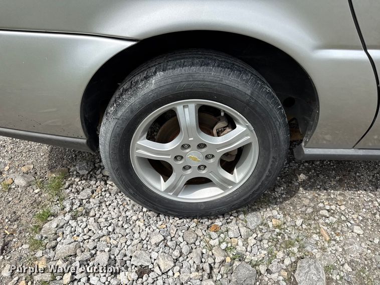 image for item EV7704 2008 Chevrolet Uplander LS van