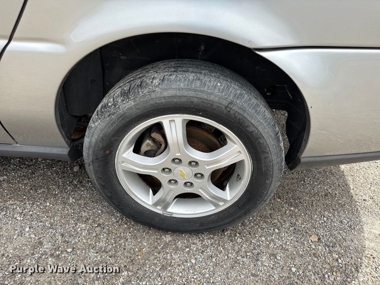 image for item EV7704 2008 Chevrolet Uplander LS van