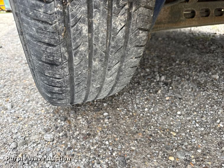 image for item EV7704 2008 Chevrolet Uplander LS van