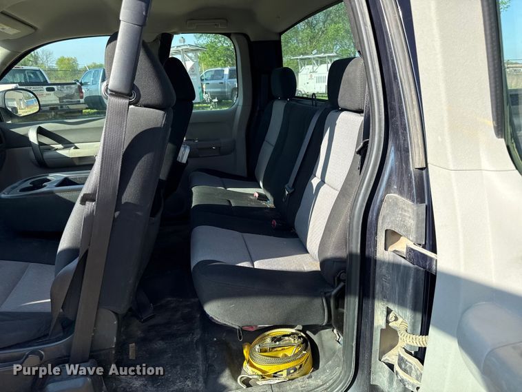 image for item EV7708 2008 Chevrolet Silverado 1500  Ext. Cab dump truck