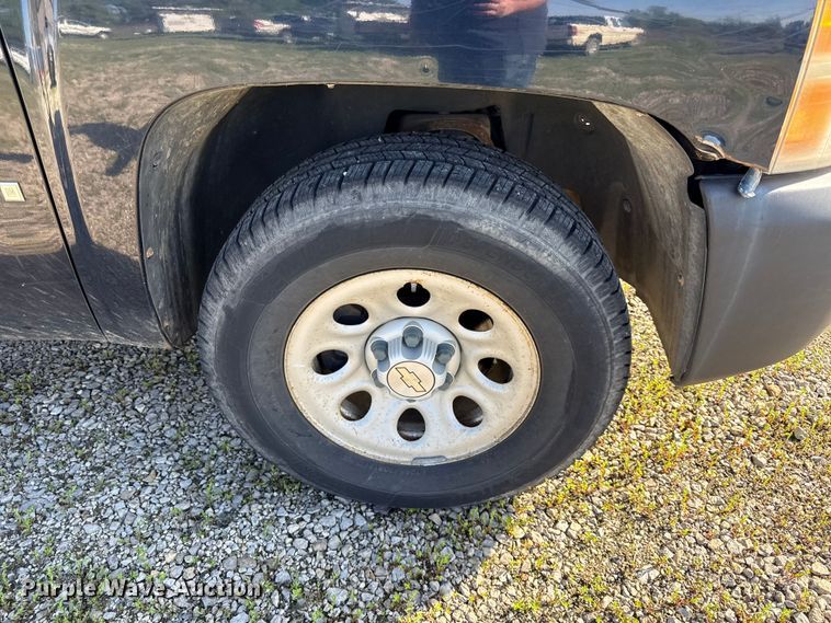 image for item EV7708 2008 Chevrolet Silverado 1500  Ext. Cab dump truck