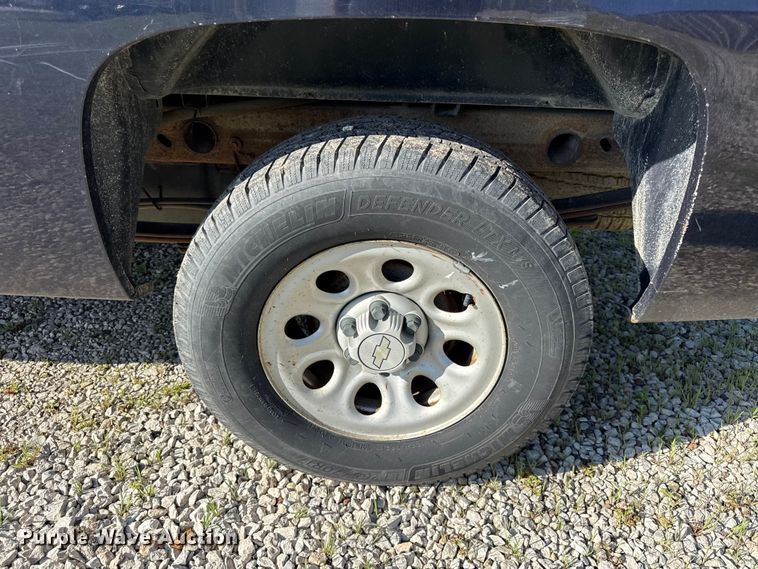 image for item EV7708 2008 Chevrolet Silverado 1500  Ext. Cab dump truck