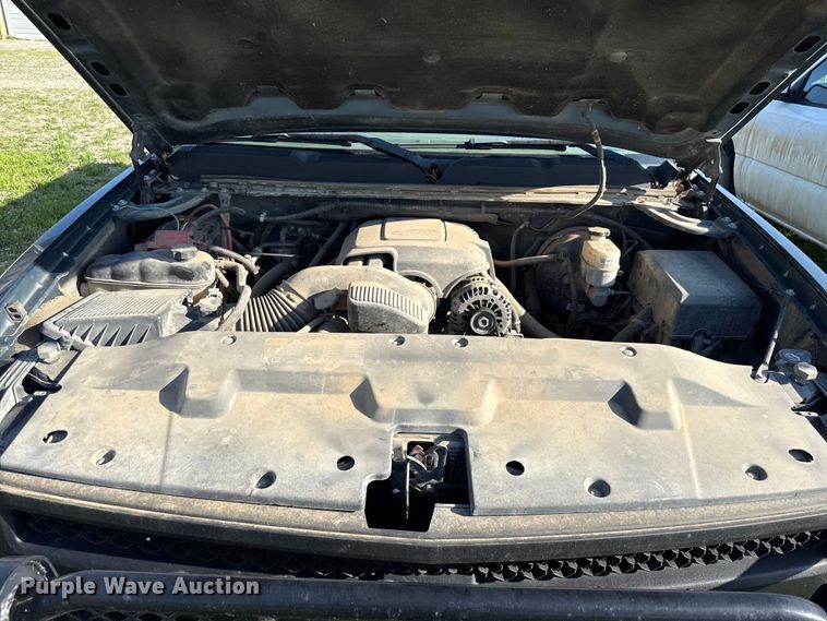image for item EV7710 2012 Chevrolet Silverado Ext. Cab pickup truck