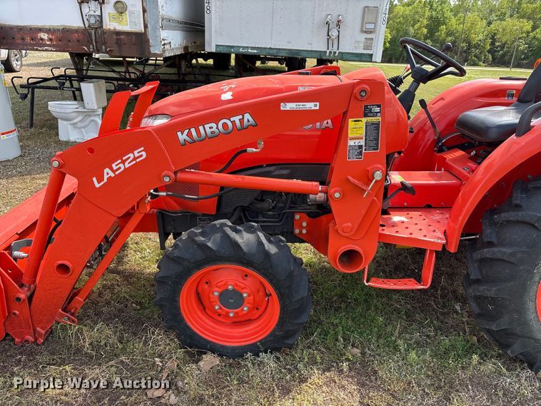 image for item EW1492 Kubota L2501HST MFWD tractor