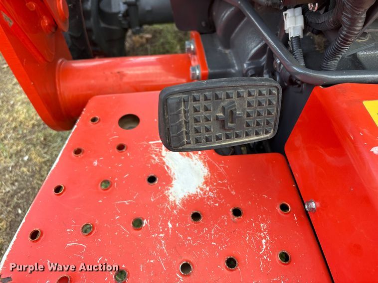 image for item EW1492 Kubota L2501HST MFWD tractor