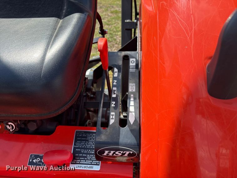 image for item EW1492 Kubota L2501HST MFWD tractor