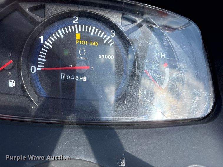 image for item EW1492 Kubota L2501HST MFWD tractor